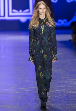 Anna Sui - sonbahar kış 2016 koleksiyonu