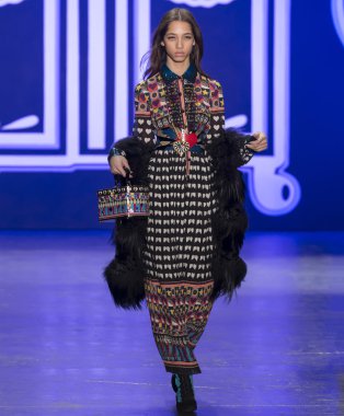 Anna Sui - sonbahar kış 2016 koleksiyonu