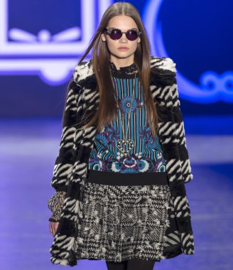 Anna Sui - sonbahar kış 2016 koleksiyonu