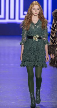 Anna Sui - sonbahar kış 2016 koleksiyonu