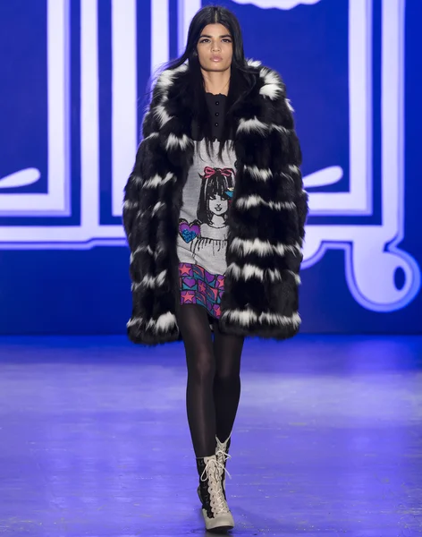Anna Sui - sonbahar kış 2016 koleksiyonu
