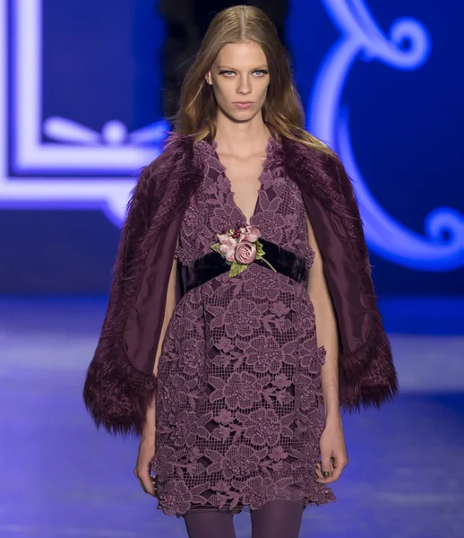 Anna Sui - sonbahar kış 2016 koleksiyonu