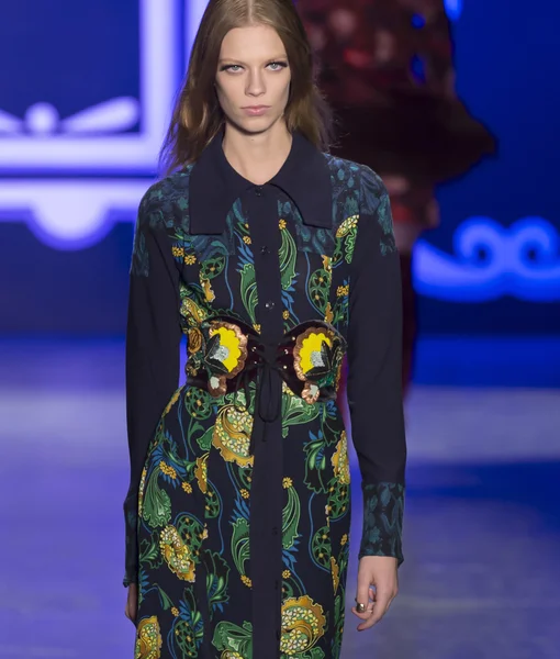 Anna Sui - sonbahar kış 2016 koleksiyonu