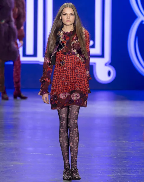 Anna Sui - sonbahar kış 2016 koleksiyonu