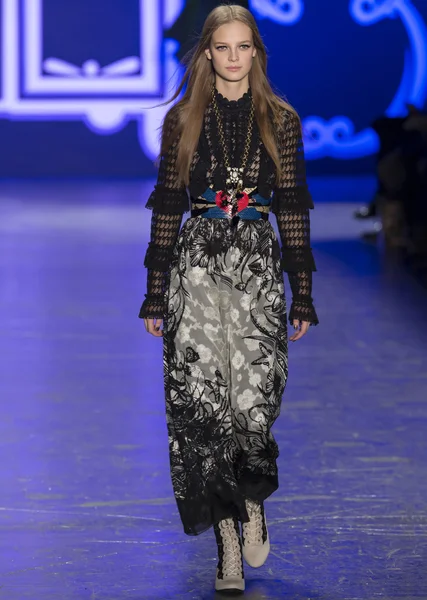 Anna Sui - sonbahar kış 2016 koleksiyonu