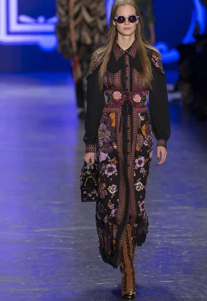 Anna Sui - Fall Winter 2016 Collection — Stock Photo, Image