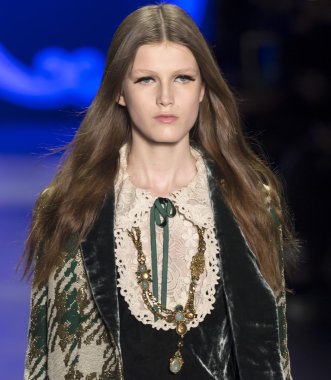 Anna Sui - sonbahar kış 2016 koleksiyonu