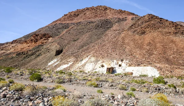 在死亡谷的采矿地点 — 图库照片