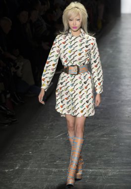 Jeremy Scott - sonbahar kış 2016 koleksiyonu