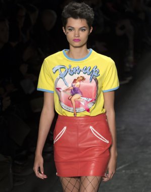 Jeremy Scott - sonbahar kış 2016 koleksiyonu