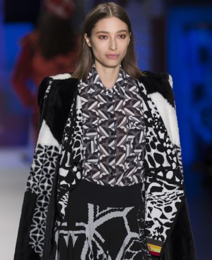 Desigual - Sonbahar Kış 2016 Koleksiyonu