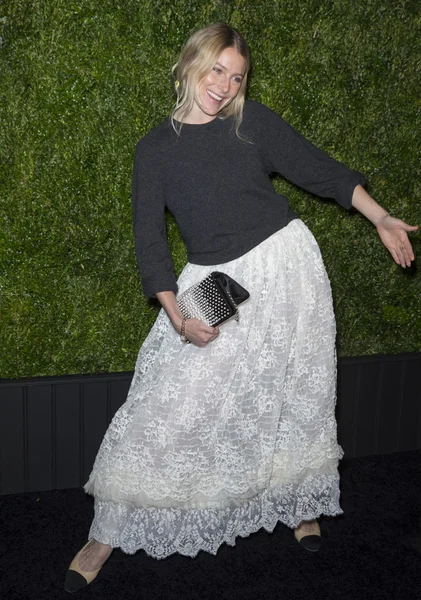 2016 - 11 yıllık Chanel Tribeca Film Festival Sanatçıları Dinn