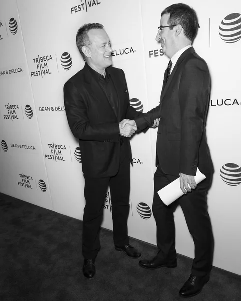 2016 Tribeca - Tribeca habla de narradores - Tom Hanks con John — Foto de Stock