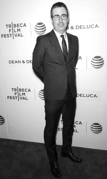 2016 Tribeca - Tribeca Talks Storytellers Tom Hanks cu John — Fotografie, imagine de stoc