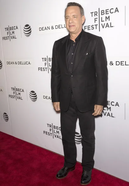 2016 Tribeca - Tribeca Talks Storytellers - Tom Hanks with John — Stock Photo, Image