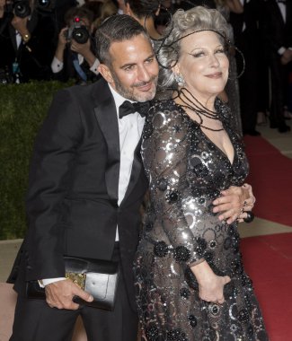2016 Gala araya geldi.