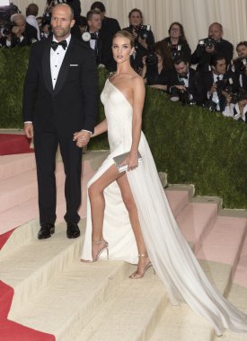 2016 Gala araya geldi.