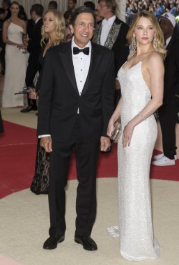 2016 Gala araya geldi.