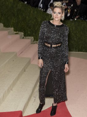 2016 Gala araya geldi.