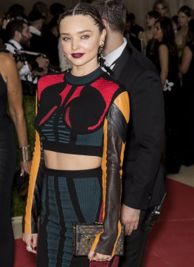 2016 Gala araya geldi.