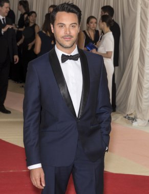 2016 Gala araya geldi.