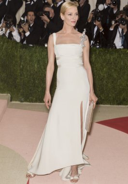 2016 Gala araya geldi.