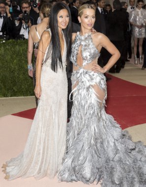 2016 Gala araya geldi.