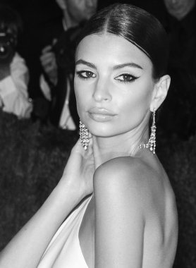 2016 Gala araya geldi.