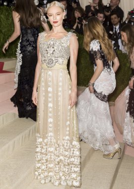 2016 Gala araya geldi.