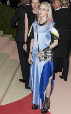 2016 Gala araya geldi.