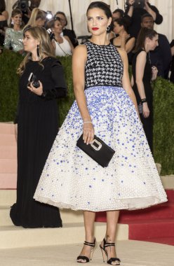 2016 Gala araya geldi.