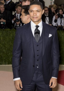 2016 Gala araya geldi.