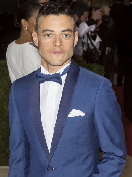 2016 Gala araya geldi.