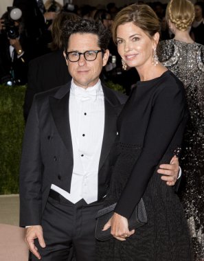 2016 Gala araya geldi.