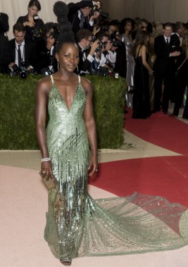 2016 Gala araya geldi.