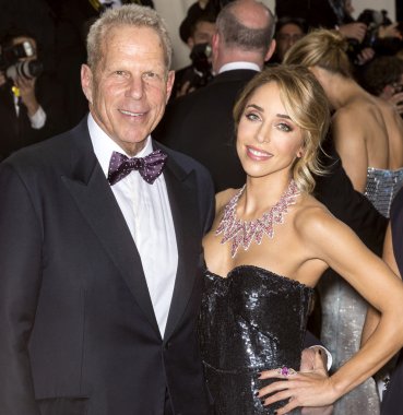 2016 Gala araya geldi.