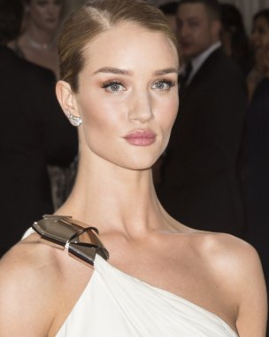 2016 Gala araya geldi.