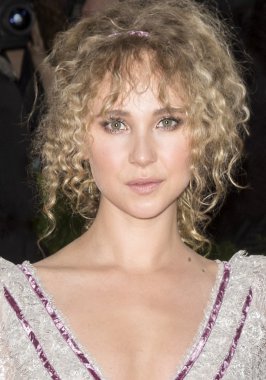 2016 Gala araya geldi.