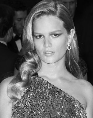 2016 Gala araya geldi.