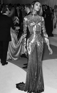 2016 Gala araya geldi.