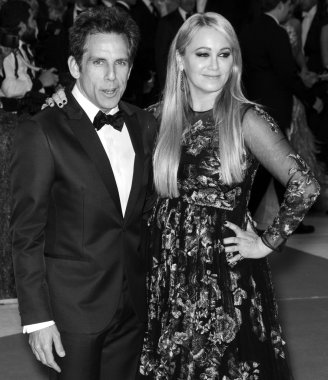 2016 Gala araya geldi.