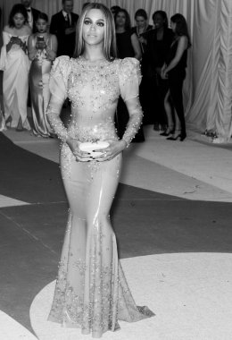 2016 Gala araya geldi.