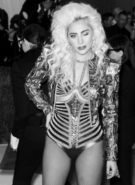 2016 Gala araya geldi.