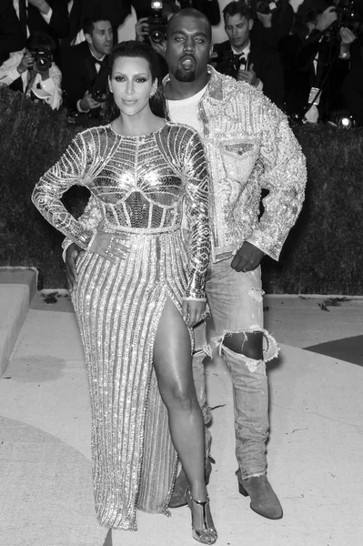 2016 Gala araya geldi.