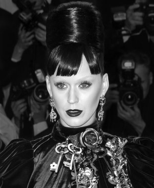 2016 Gala araya geldi.