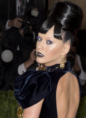 2016 Gala araya geldi.