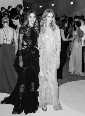 2016 Gala araya geldi.