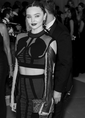 2016 Gala araya geldi.