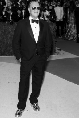 2016 Gala araya geldi.