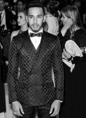 2016 Gala araya geldi.